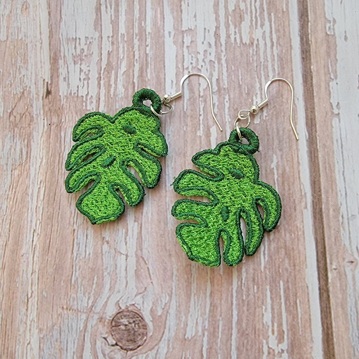 Monstera Muscle Mini Muscle Mommy Monstera Earrings – thepawfectpatch